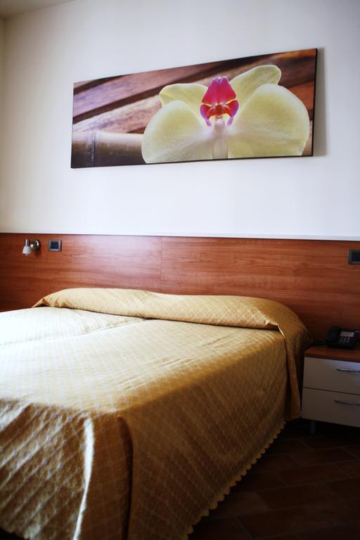 Bed&Wine Hotel Negrar Room photo